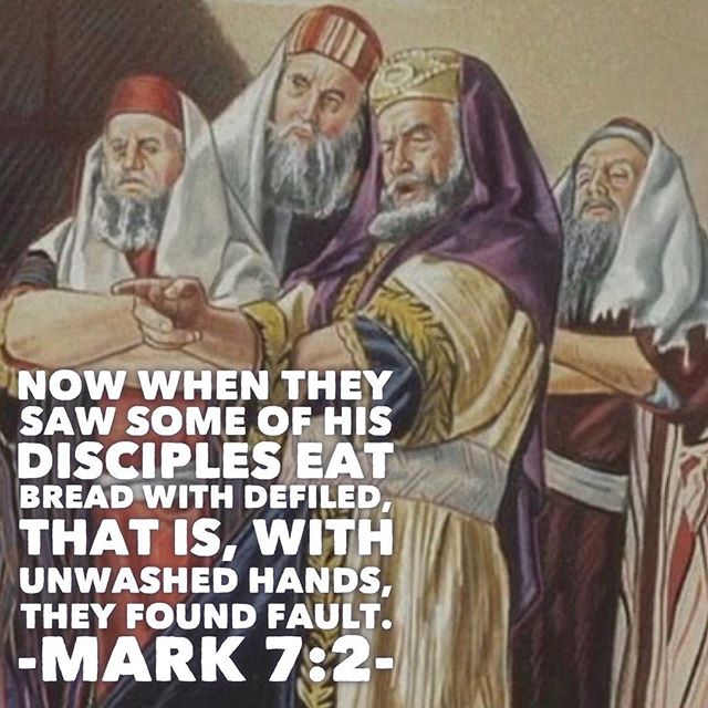 He who busies himself with the sins of others, or judges his brother on suspicion, has not yet even begun to repent or to examine himself so as to discover his own sins - St Maximus the Confessor
.
.
#looktoyoursins #donotjudge #examineyourself #repent #dailyreadings #coptic #orthodox #lent #lentjourney