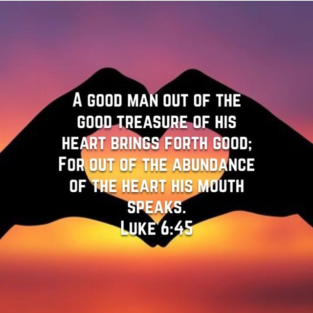 "If a man surrenders himself very honestly to God's commandments, the Holy Spirit will teach him how to purify himself and his body." - St. Anthony the Great
#coptic #orthodoxy #heart #treasures #dailyreading #sayingsofthefathers #fasting #lent